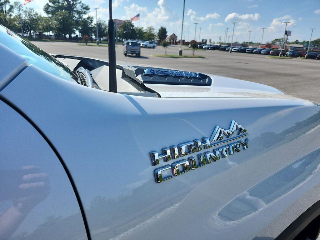 used 2024 Chevrolet Silverado 2500 car, priced at $65,997