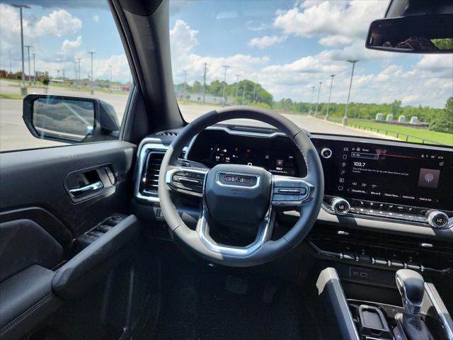new 2025 GMC Canyon car, priced at $41,220