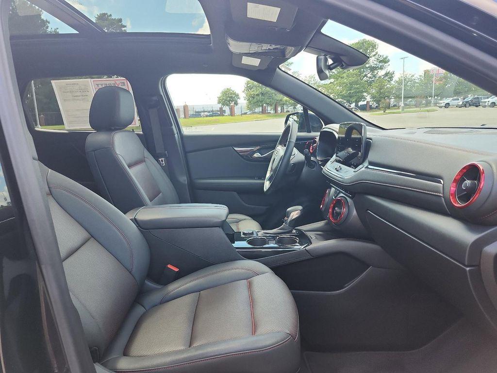 used 2025 Chevrolet Blazer car, priced at $35,512