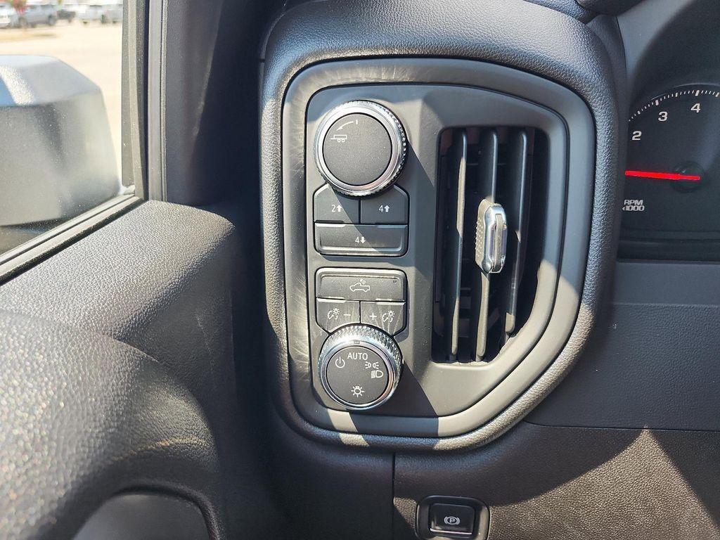 new 2025 GMC Sierra 2500 car, priced at $52,812