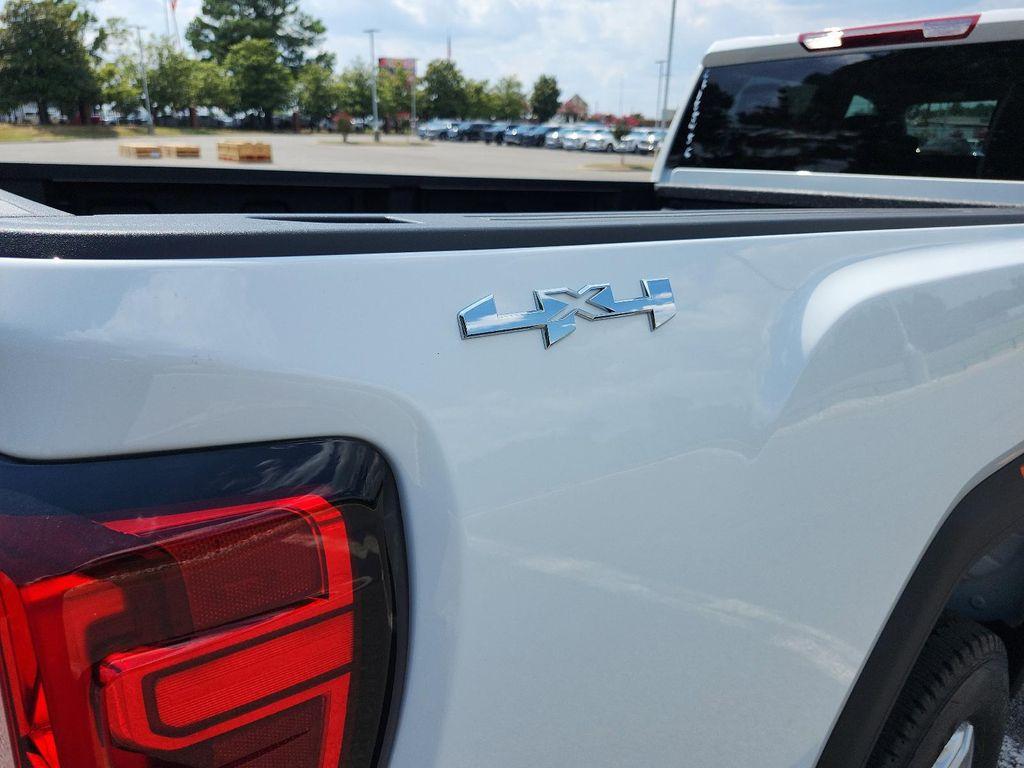 new 2025 GMC Sierra 2500 car, priced at $52,812