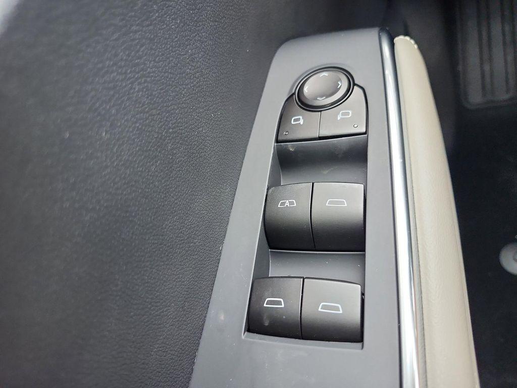 new 2025 GMC Acadia car, priced at $41,878