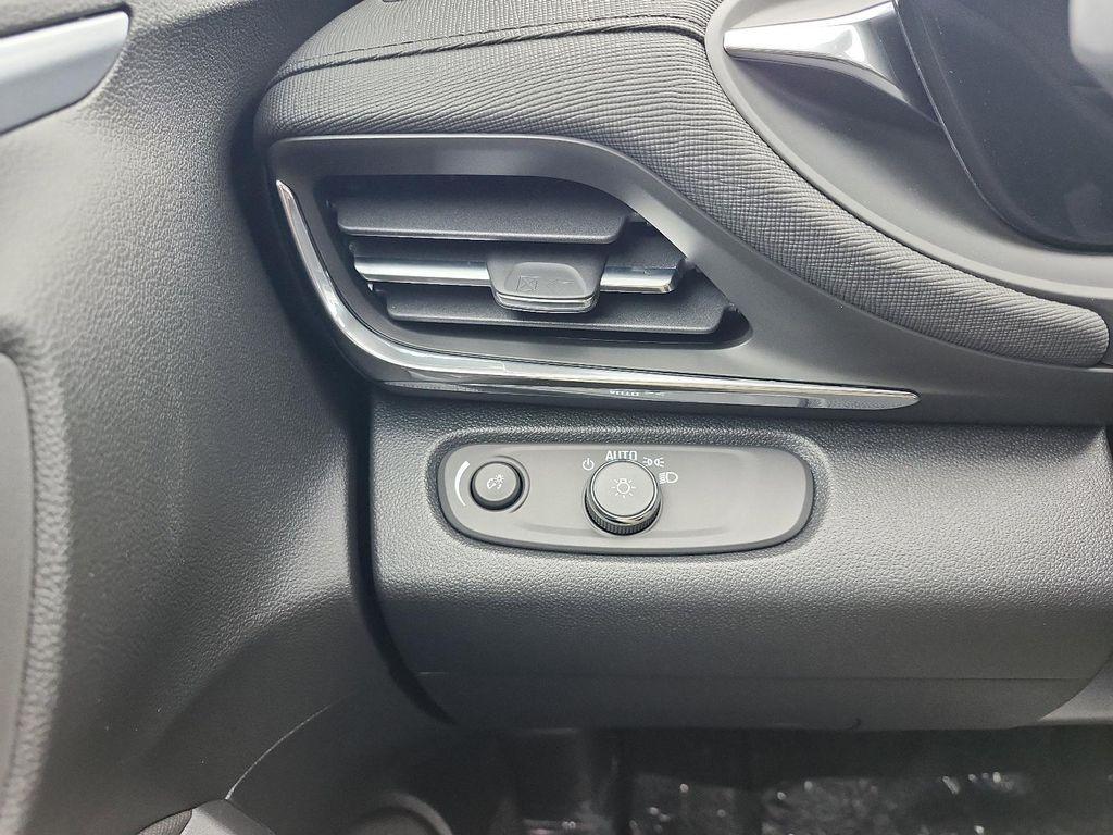 new 2026 Buick Envista car, priced at $27,605