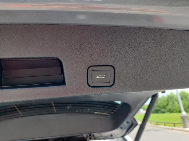 new 2025 GMC Acadia car, priced at $53,596