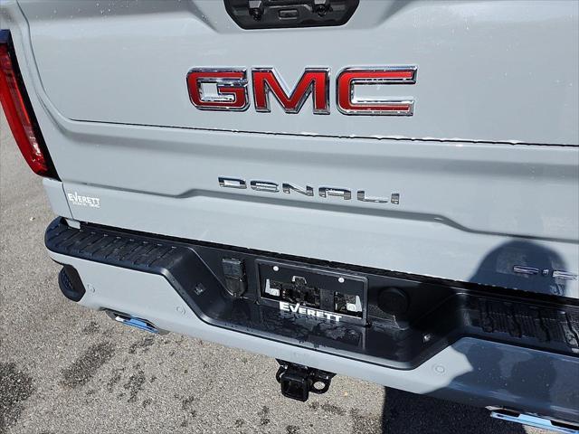 new 2025 GMC Sierra 1500 car, priced at $70,829