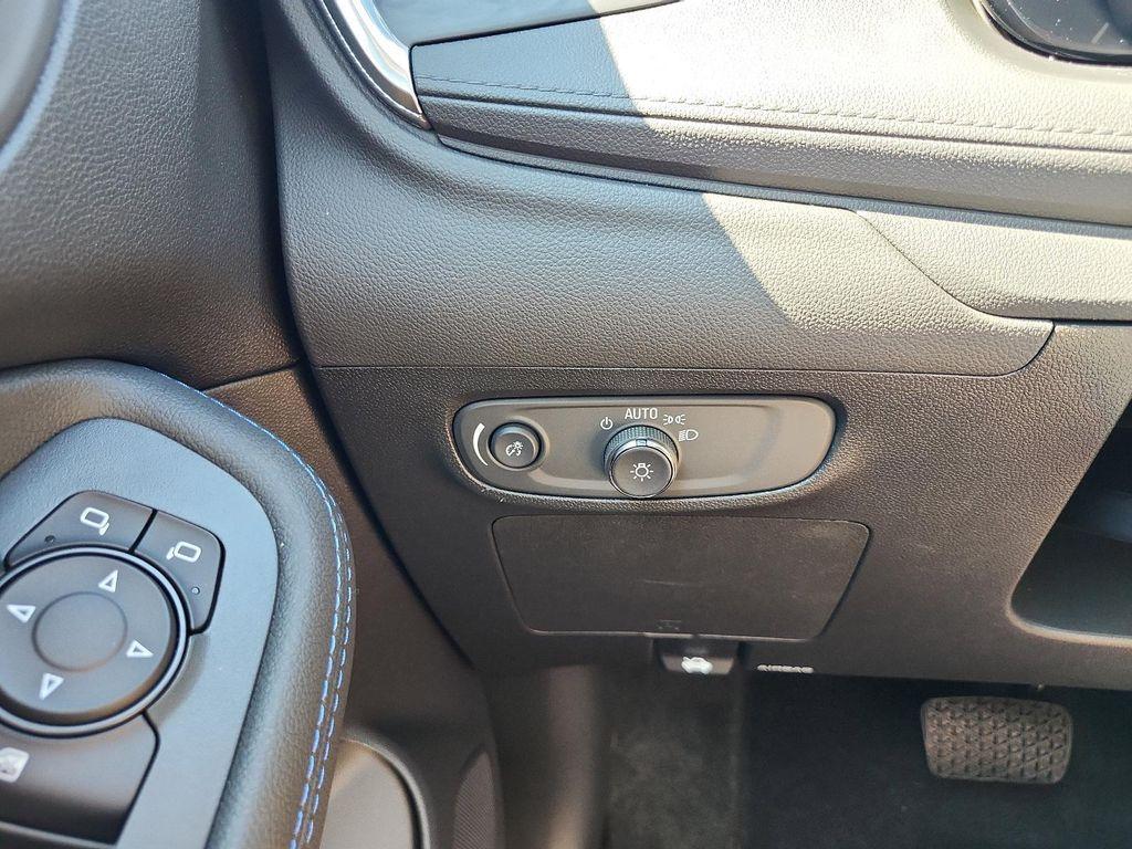 new 2026 Buick Encore GX car, priced at $30,325