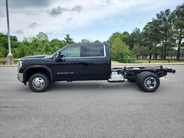 new 2025 GMC Sierra 3500 car, priced at $67,813