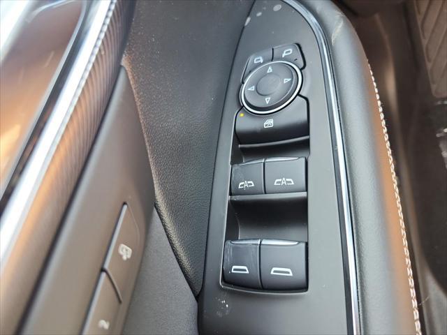 new 2025 Buick Envision car, priced at $39,362
