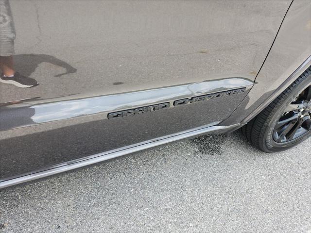 used 2021 Jeep Grand Cherokee car, priced at $29,843