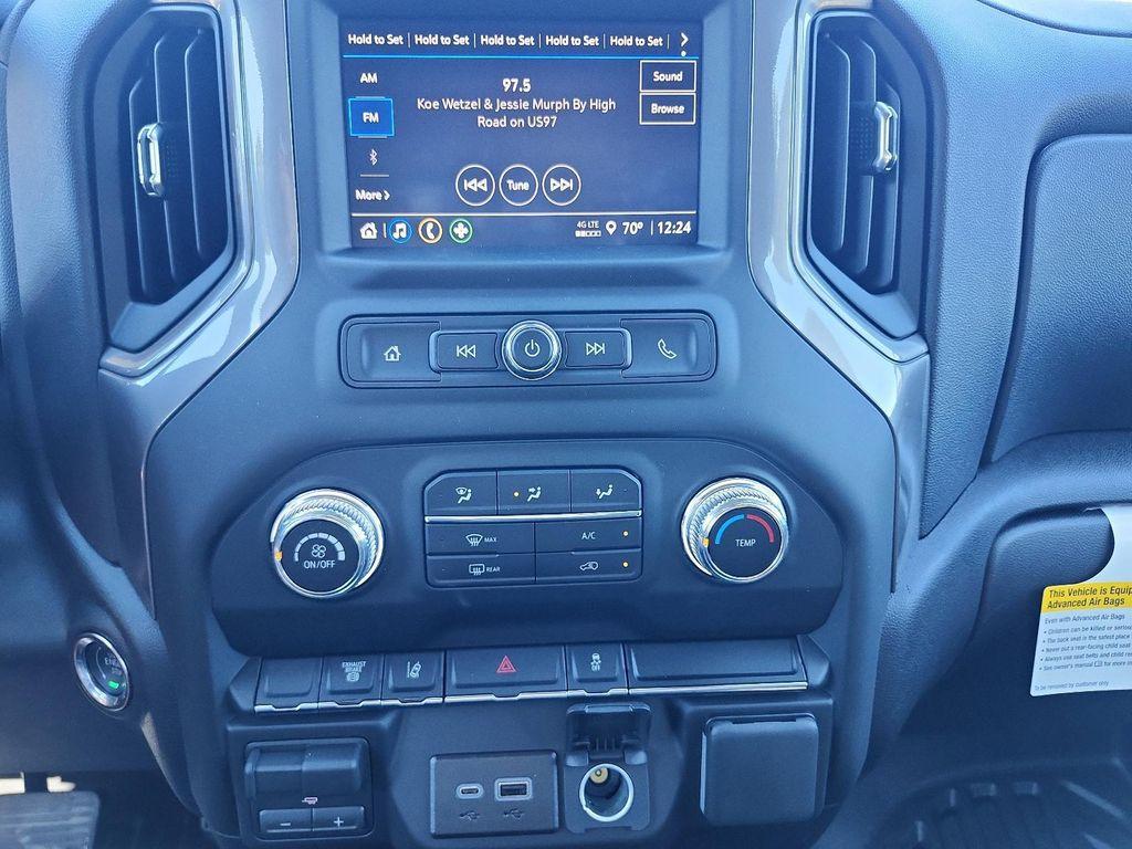 new 2026 GMC Sierra 3500 car, priced at $60,324