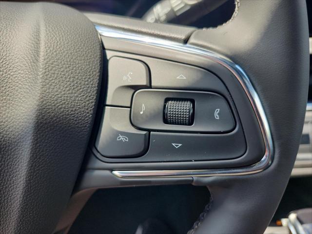 new 2025 Buick Envista car, priced at $27,915