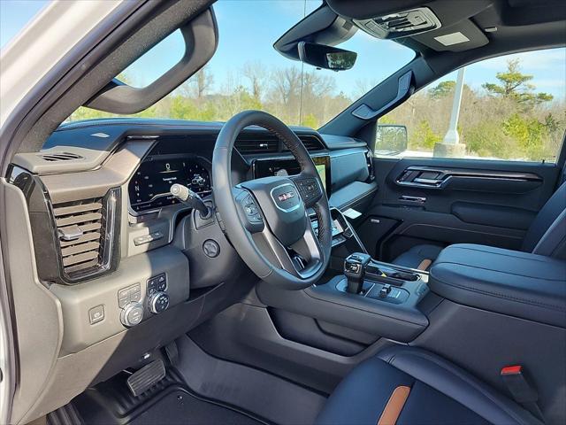 new 2025 GMC Sierra 1500 car, priced at $66,393