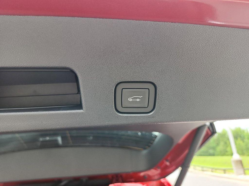 new 2025 Buick Enclave car, priced at $59,302
