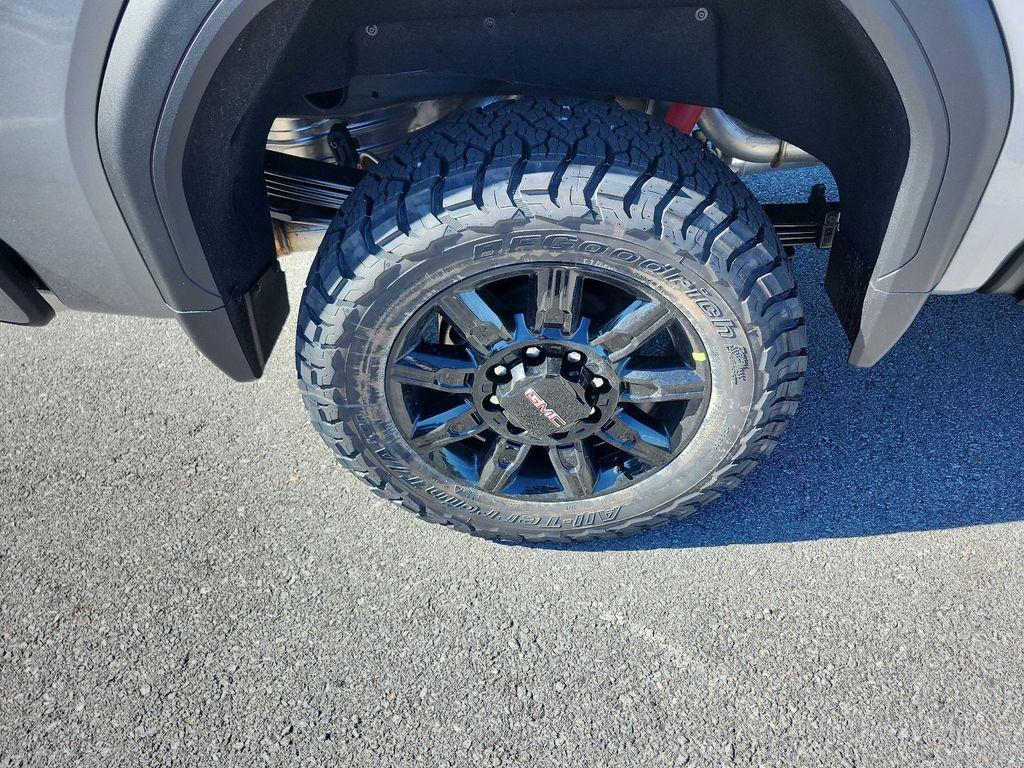 new 2026 GMC Sierra 2500 car