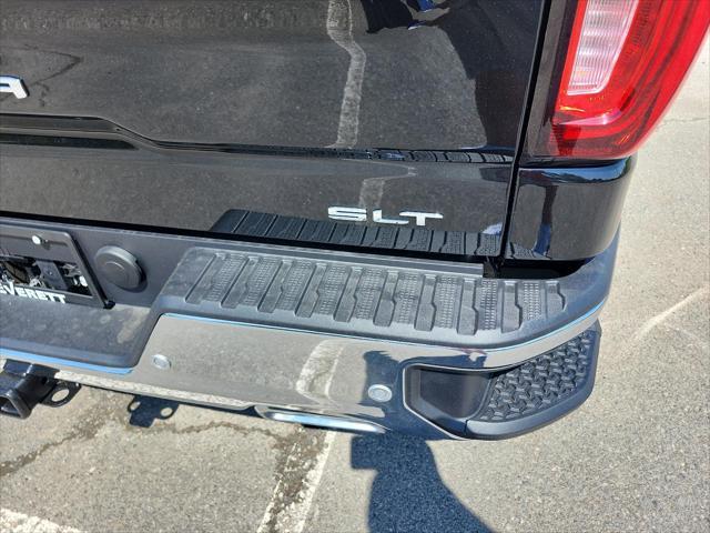 new 2025 GMC Sierra 1500 car, priced at $57,198