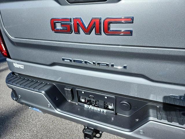 new 2025 GMC Sierra 1500 car, priced at $66,105