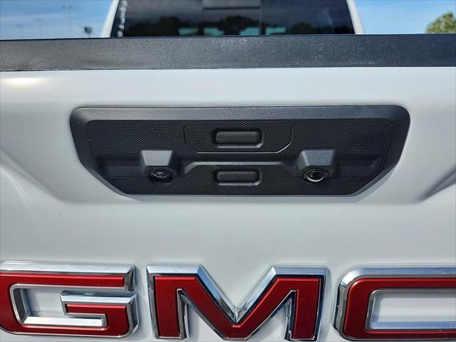 new 2025 GMC Sierra 1500 car, priced at $58,597