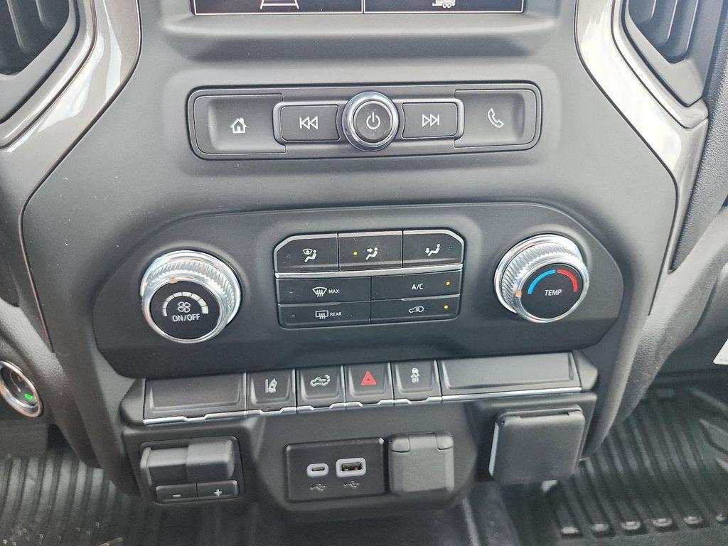 new 2025 GMC Sierra 2500 car, priced at $52,812