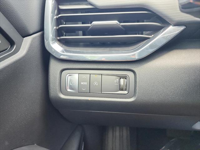 new 2025 GMC Acadia car, priced at $43,157