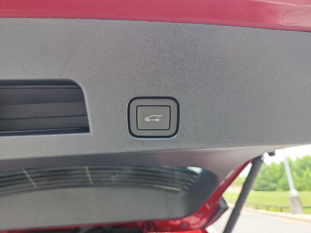new 2025 GMC Acadia car, priced at $45,180