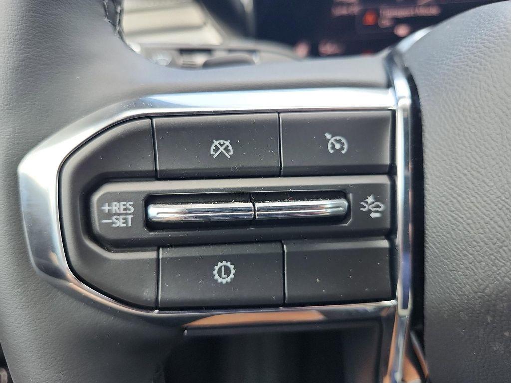 new 2025 GMC Acadia car, priced at $45,180