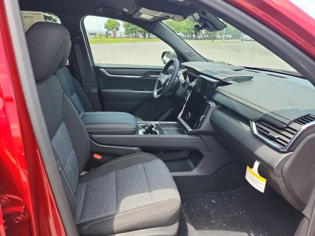 new 2025 GMC Acadia car, priced at $45,180