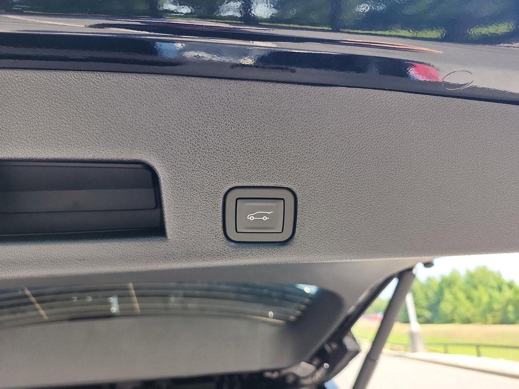 new 2026 GMC Acadia car, priced at $44,089