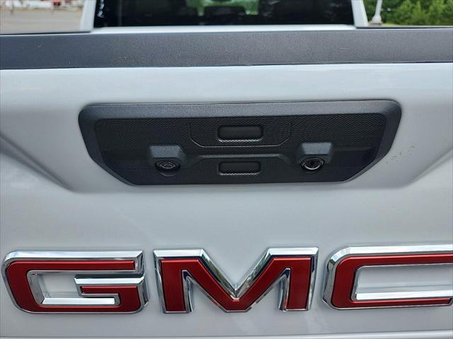 new 2024 GMC Sierra 1500 car, priced at $49,995