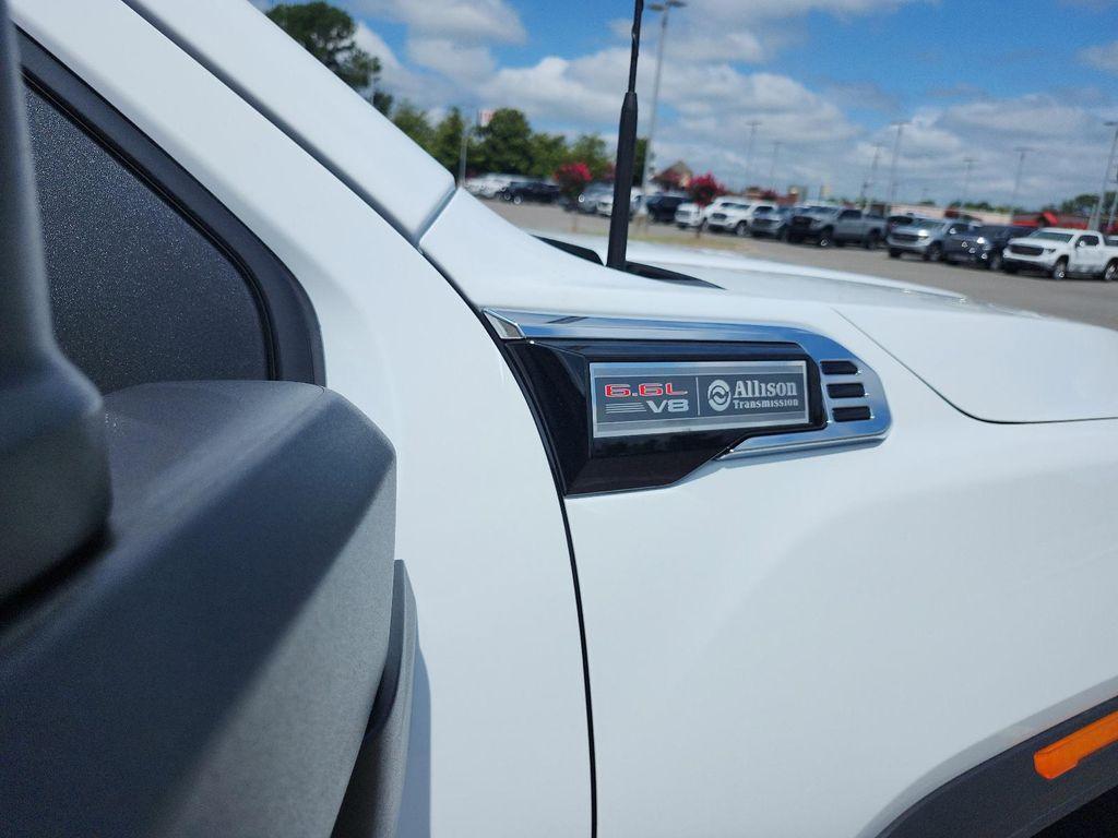new 2025 GMC Sierra 2500 car, priced at $52,308