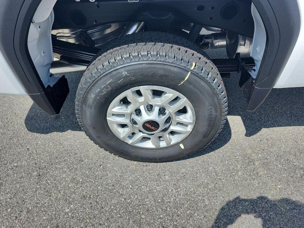 new 2025 GMC Sierra 2500 car, priced at $52,308