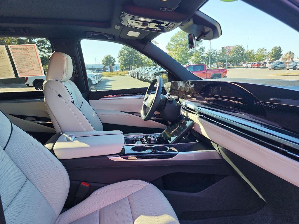 used 2025 Cadillac Escalade ESV car, priced at $107,998