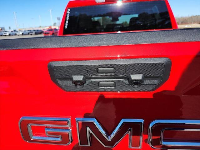 new 2025 GMC Sierra 1500 car, priced at $52,061