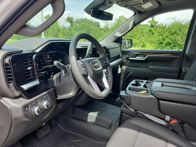 new 2025 GMC Sierra 1500 car, priced at $53,058