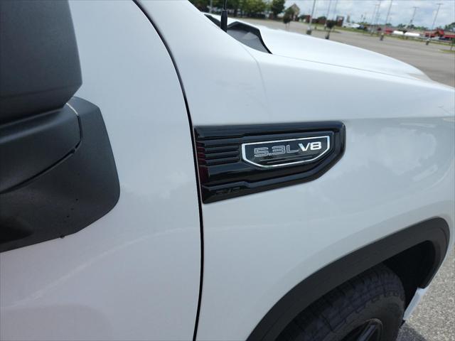 new 2025 GMC Sierra 1500 car, priced at $53,058