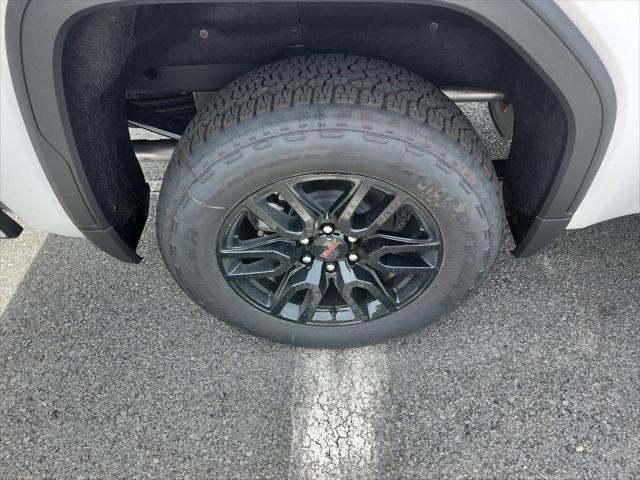 new 2025 GMC Sierra 1500 car, priced at $53,058