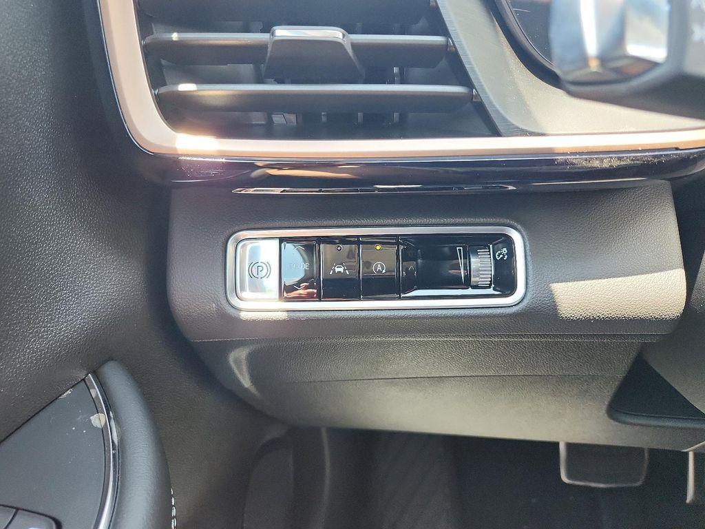 new 2025 Buick Envision car, priced at $39,362