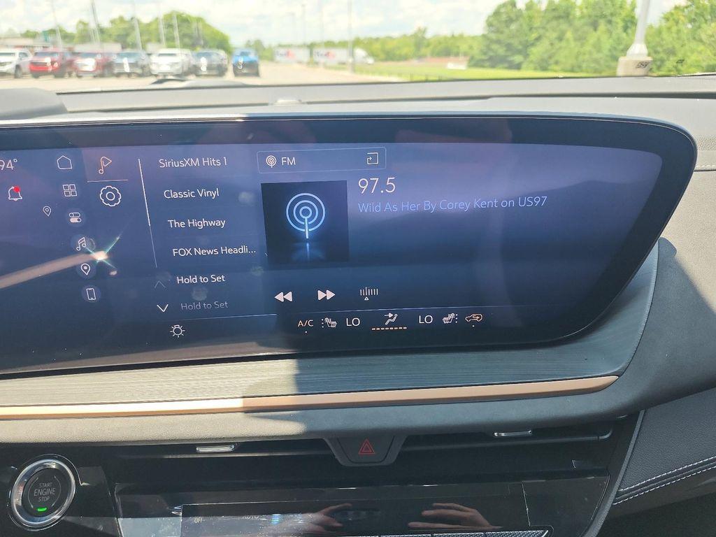 new 2025 Buick Envision car, priced at $39,362