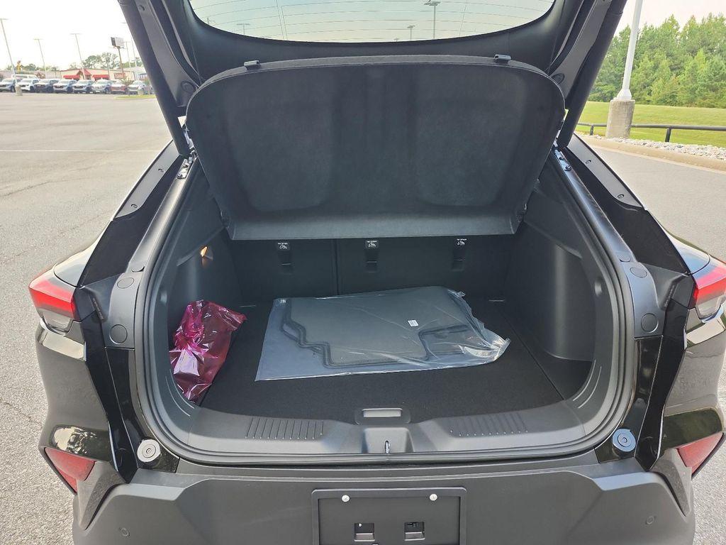 new 2026 Buick Envista car, priced at $27,064