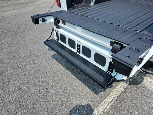 new 2025 GMC Sierra 1500 car, priced at $62,100