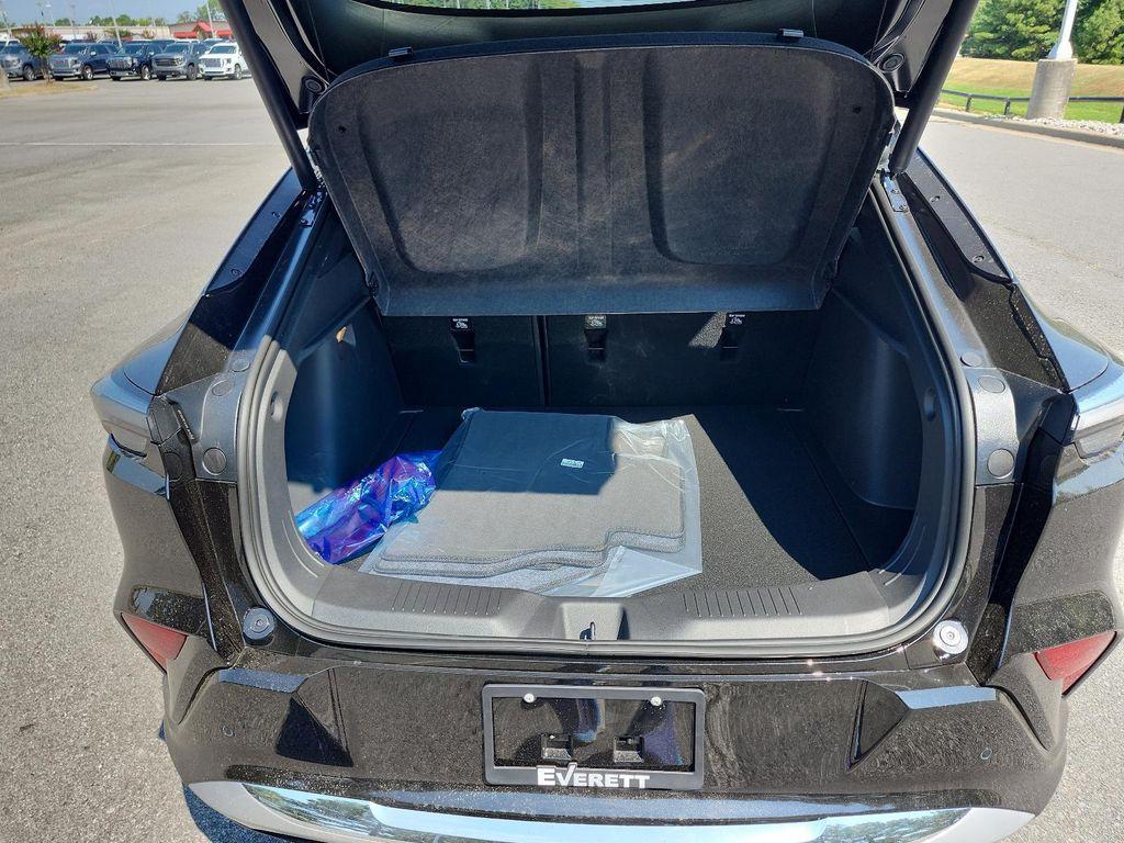 new 2025 Buick Envista car, priced at $28,463