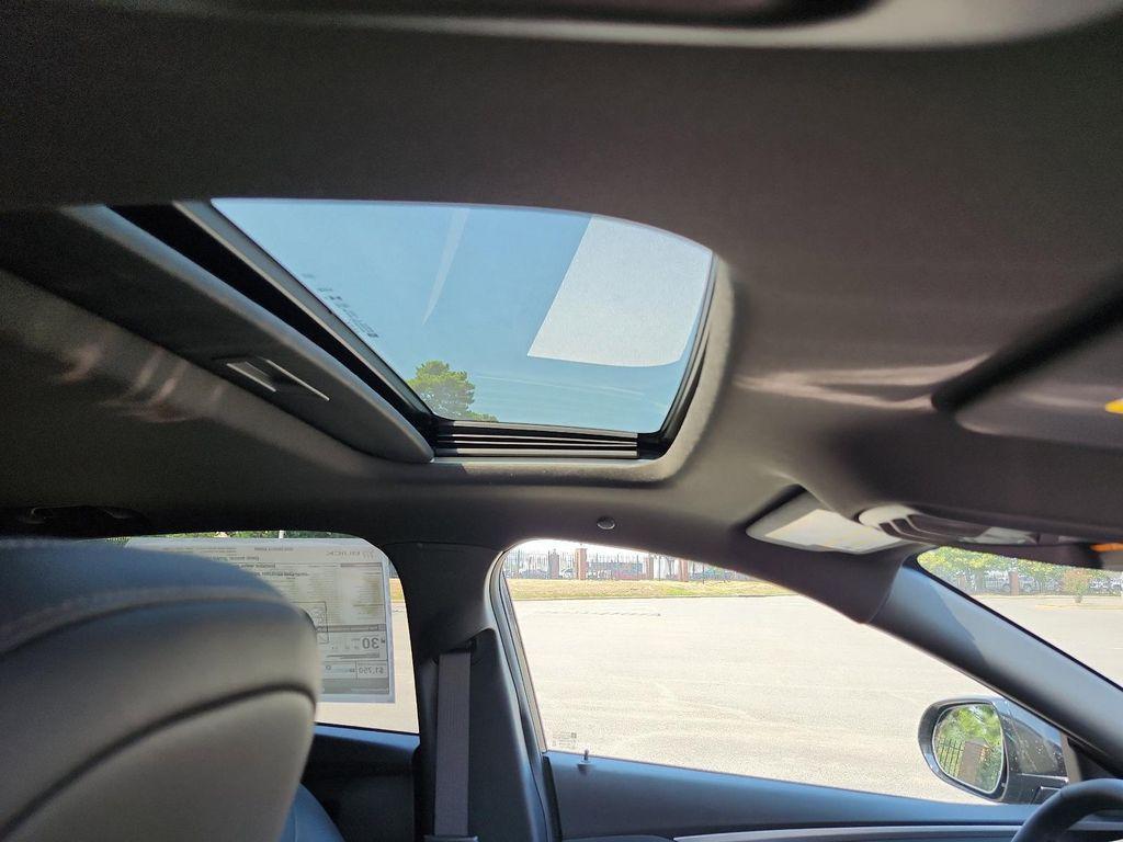 new 2025 Buick Envista car, priced at $28,463