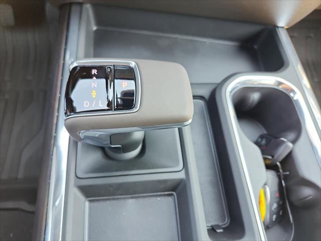 new 2025 GMC Sierra 1500 car, priced at $59,278