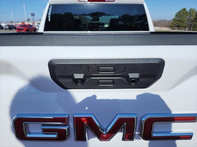 new 2025 GMC Sierra 1500 car, priced at $51,605