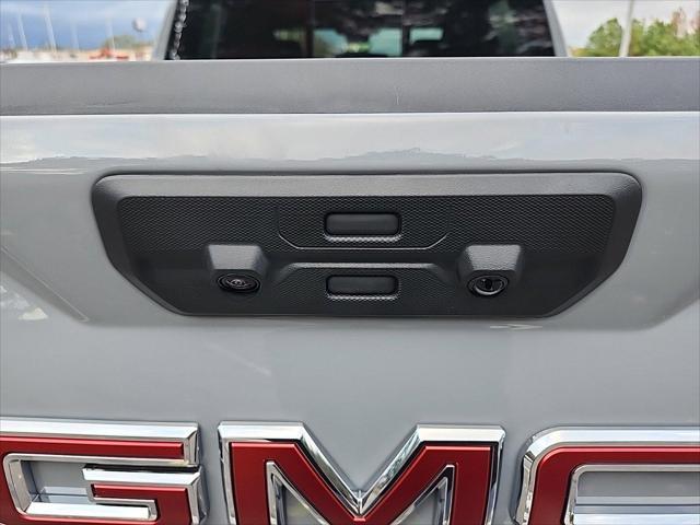 new 2025 GMC Sierra 1500 car, priced at $65,194