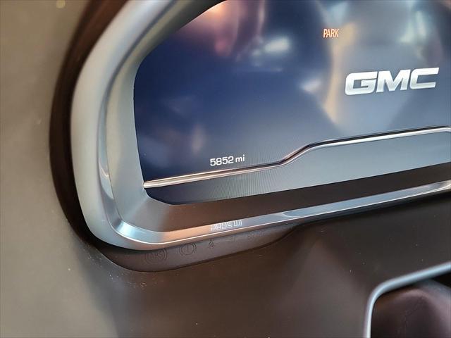 new 2024 GMC Yukon XL car, priced at $57,960