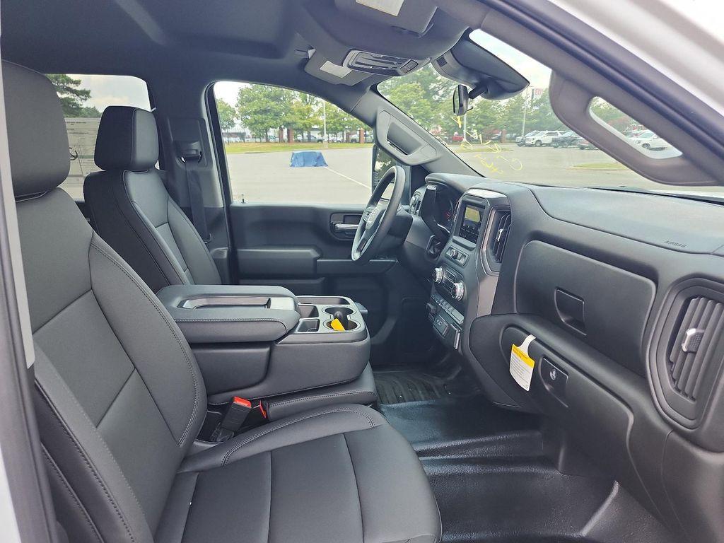 new 2025 GMC Sierra 2500 car, priced at $52,123
