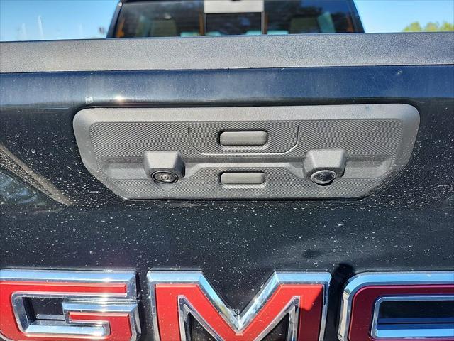 new 2025 GMC Sierra 1500 car, priced at $65,194