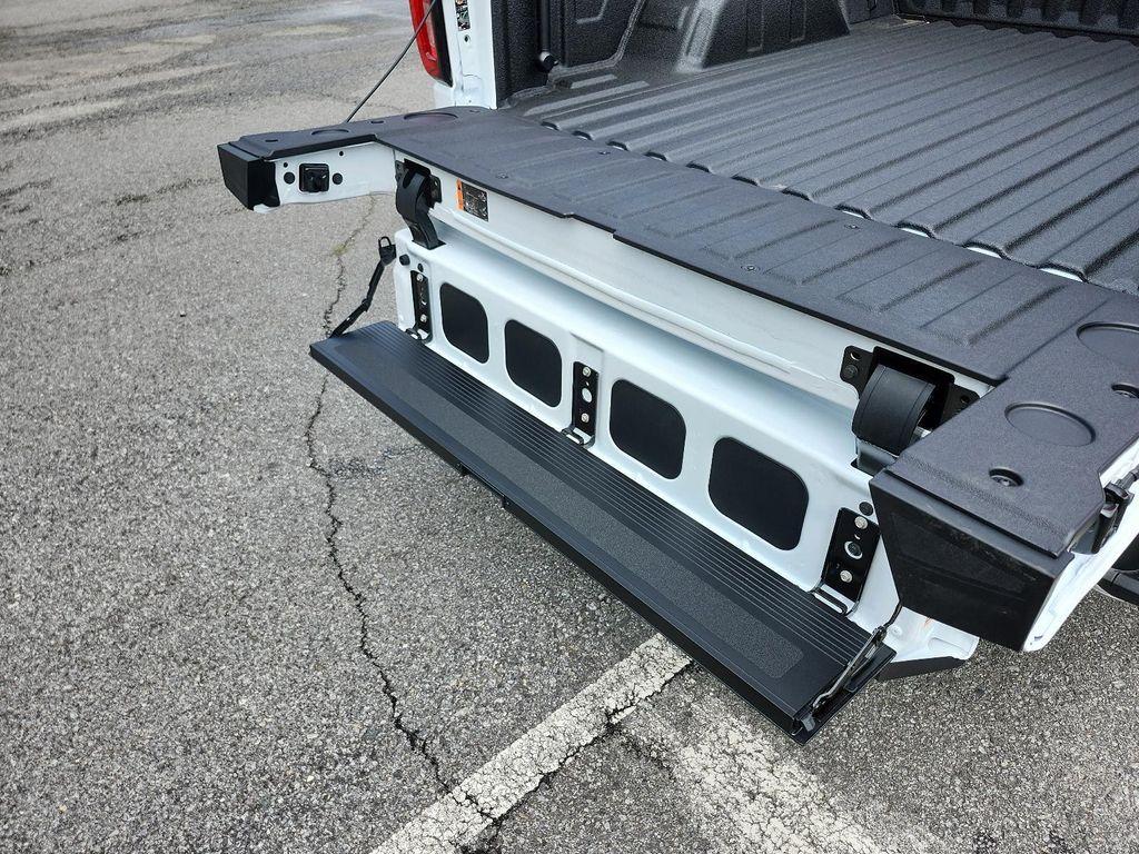 new 2025 GMC Sierra 1500 car, priced at $52,502