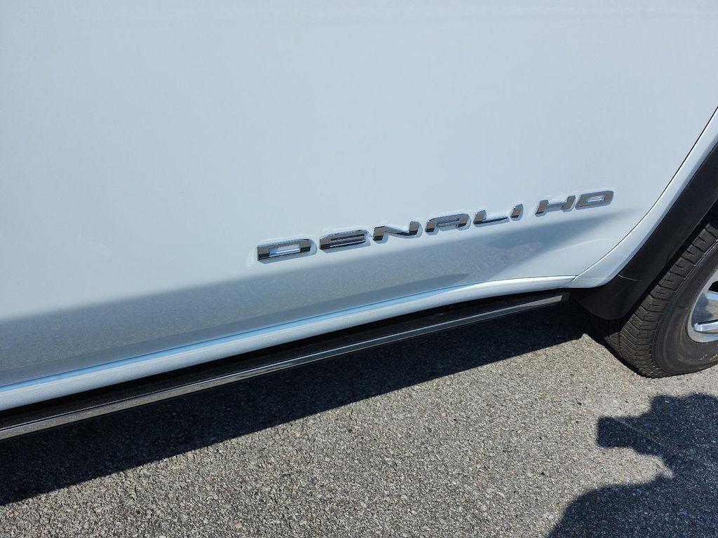 new 2026 GMC Sierra 3500 car, priced at $97,543