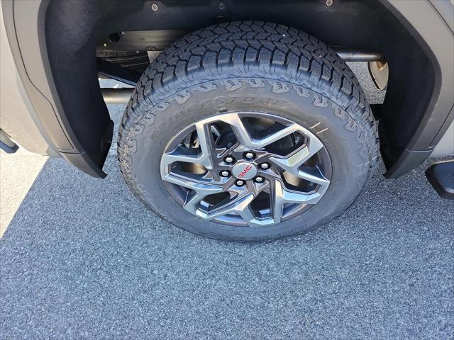 new 2025 GMC Sierra 1500 car, priced at $57,198